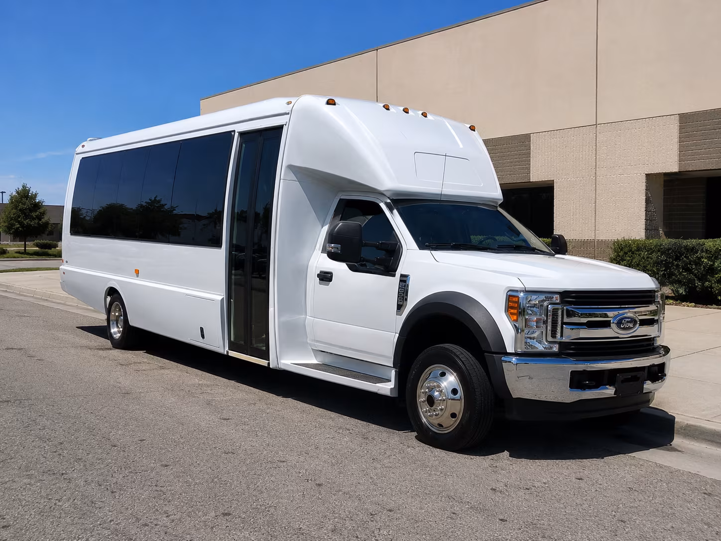 bachelorette birthday and night out party buses in cincinnati