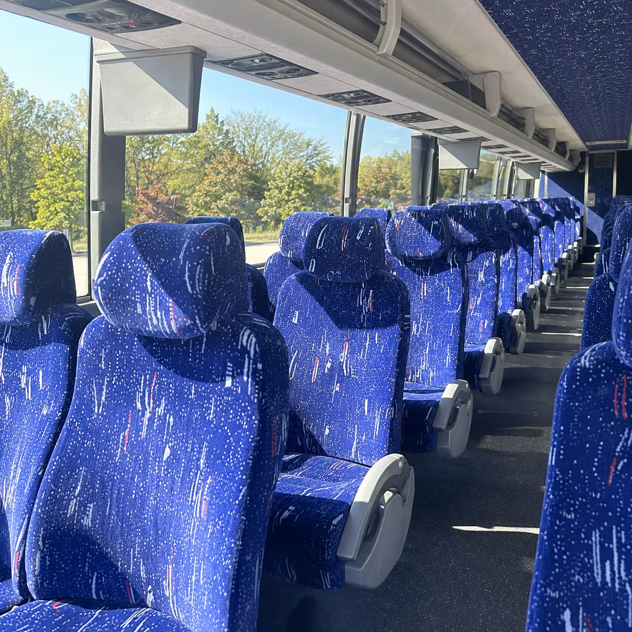 charter buses for cincinnati art museum and eden park field trips