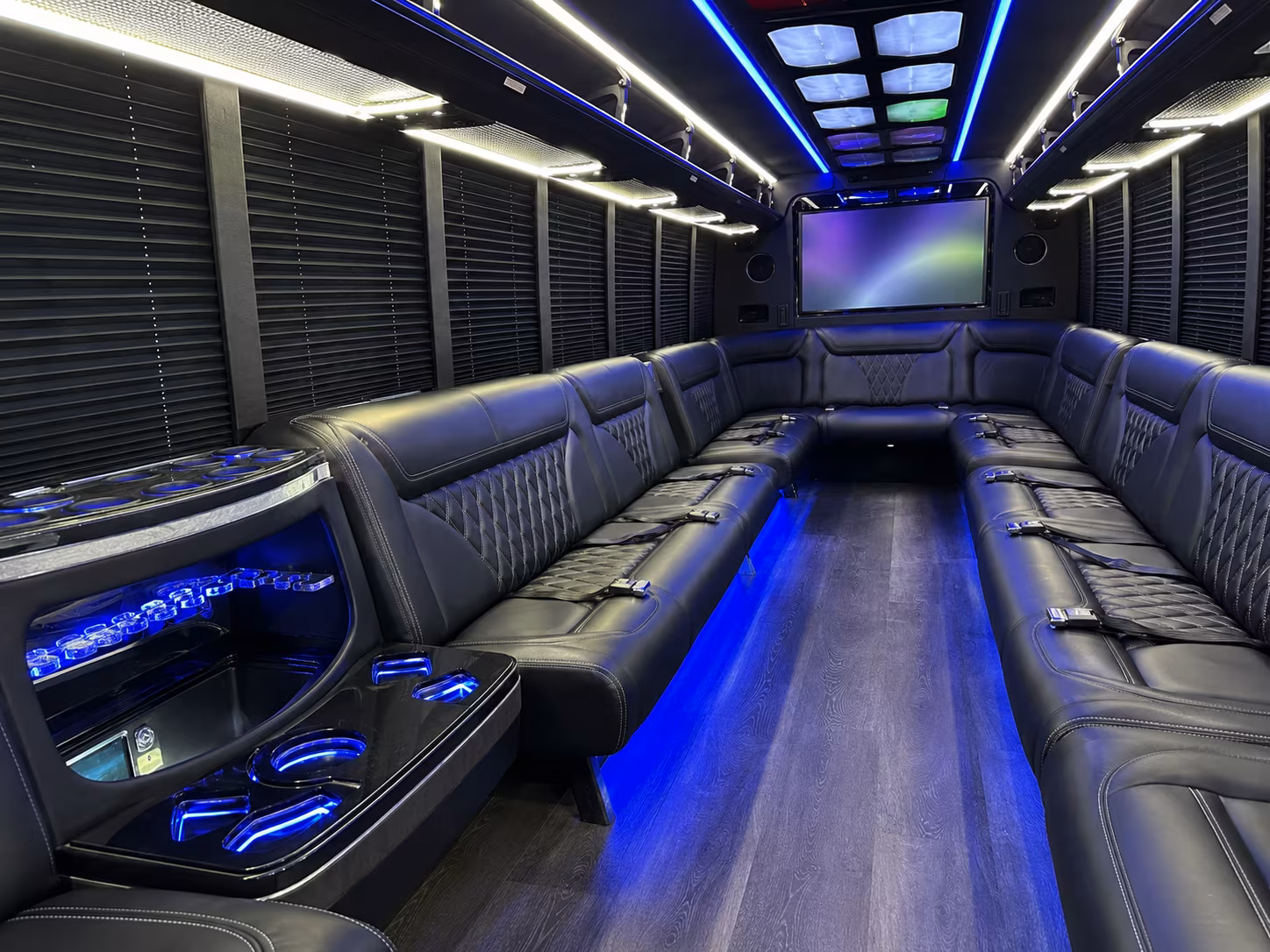 cincinnati 20 passenger party bus inside