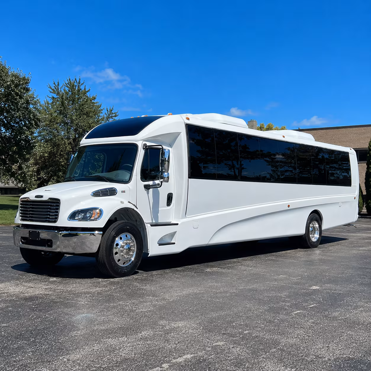 cincinnati 30 passenger minibus