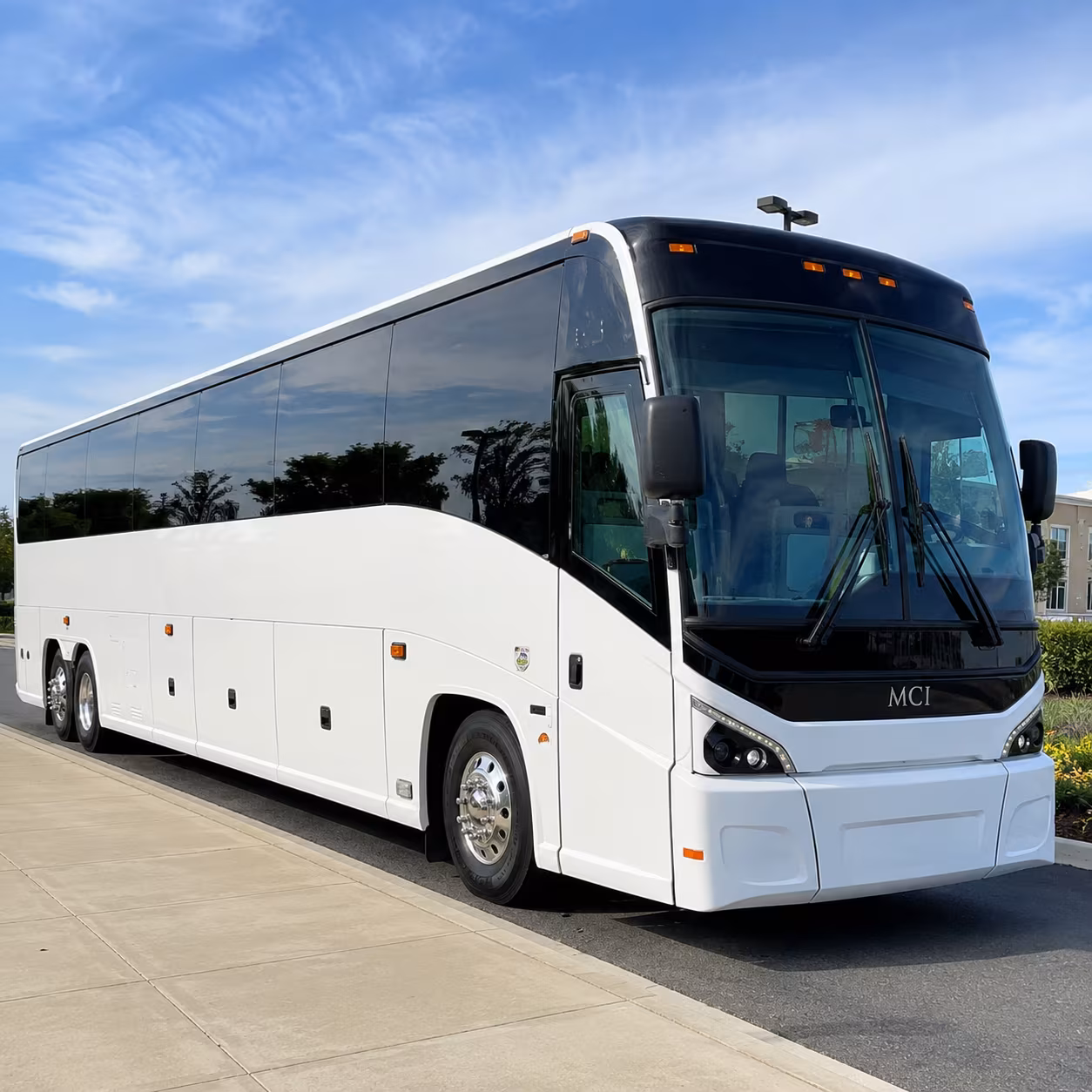 employee shuttle buses for cincinnati s kenwood and blue ash business corridors