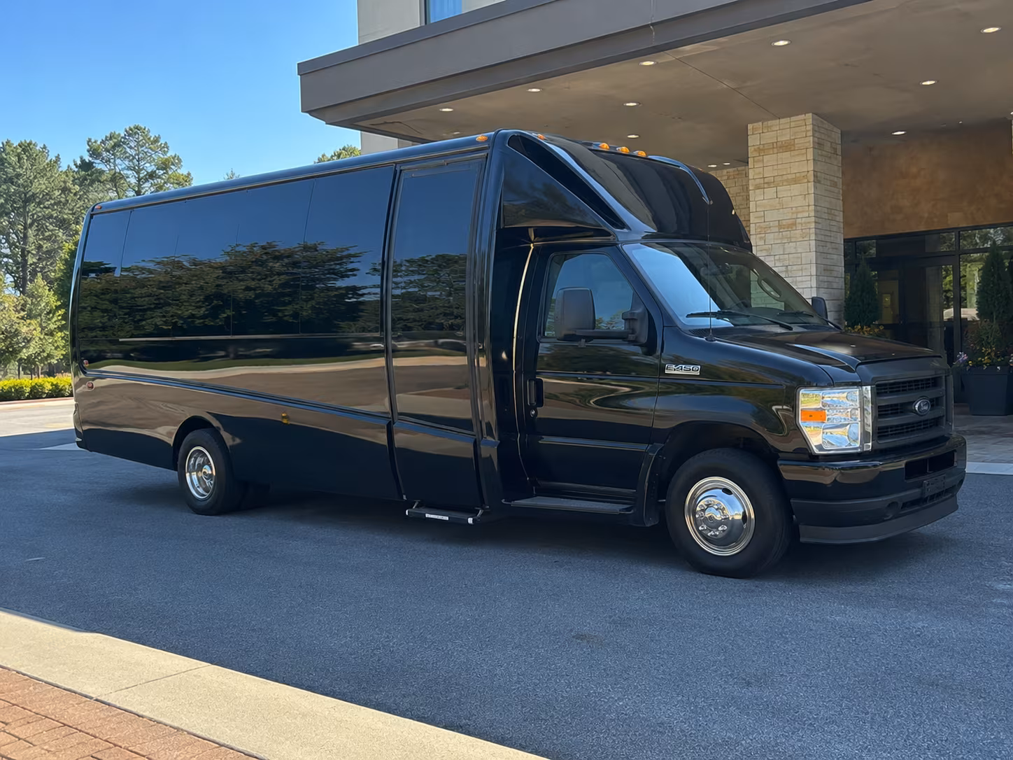 music festival transportation buses serving northern kentucky venues across the river
