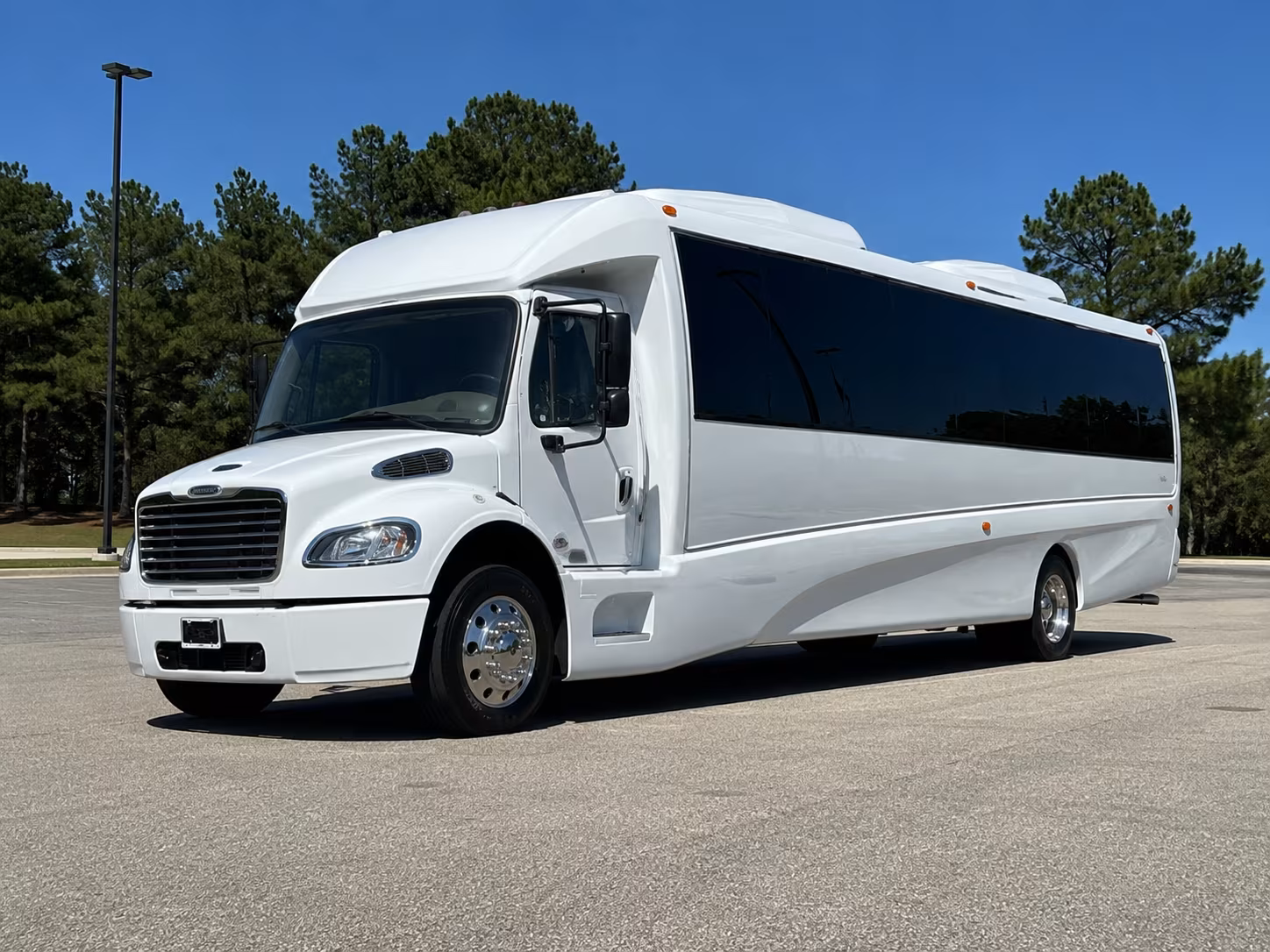 party bus rentals for cincinnati proms at downtown hotels and ballrooms