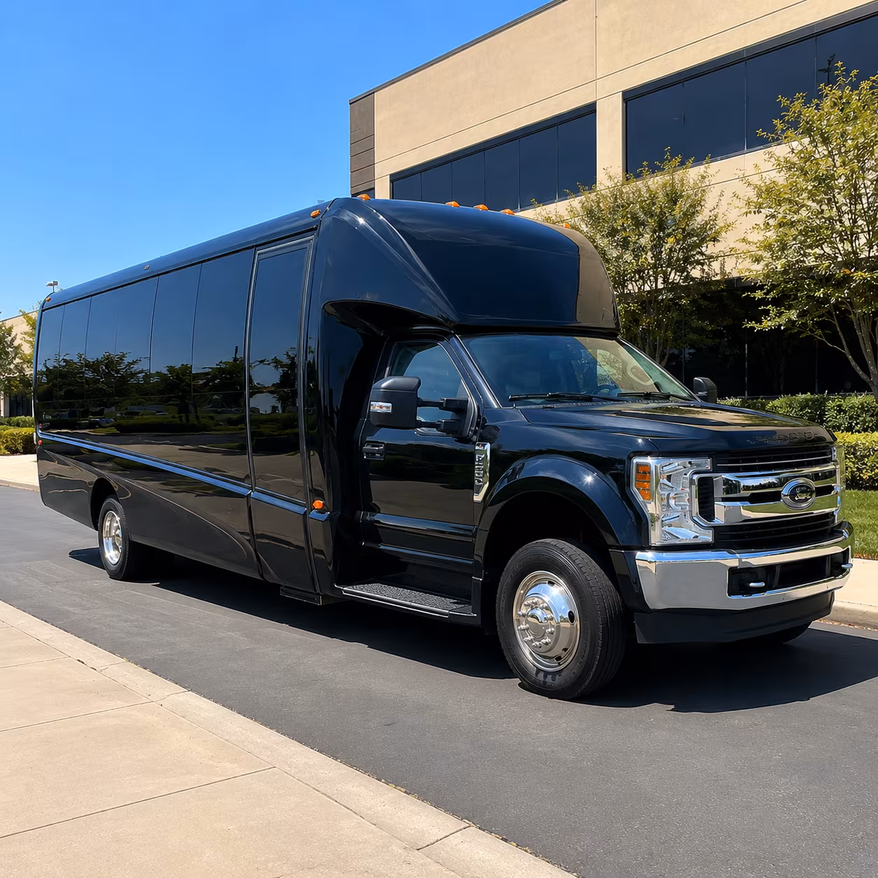 rent a bus in cincinnati for prom dinners at popular restaurants
